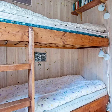 6 Person In Sandefjord-by Traum *