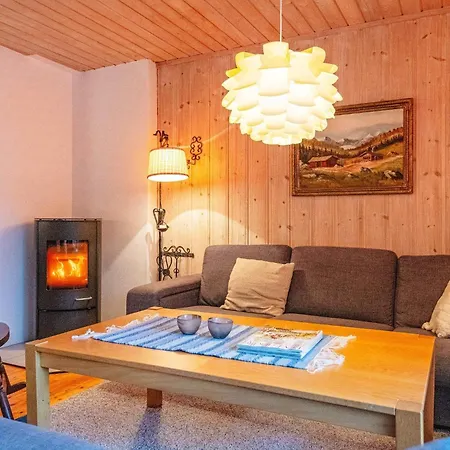 6 Person In Sandefjord-by Traum *