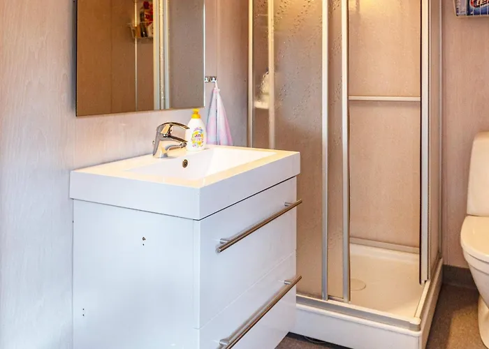 6 Person In Sandefjord-by Traum * ساندفيورد